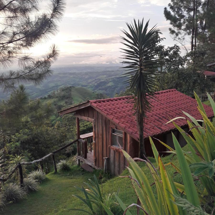Cabanas Don Camilo Albergue De Montana Cabecera de Canas Buitenkant foto