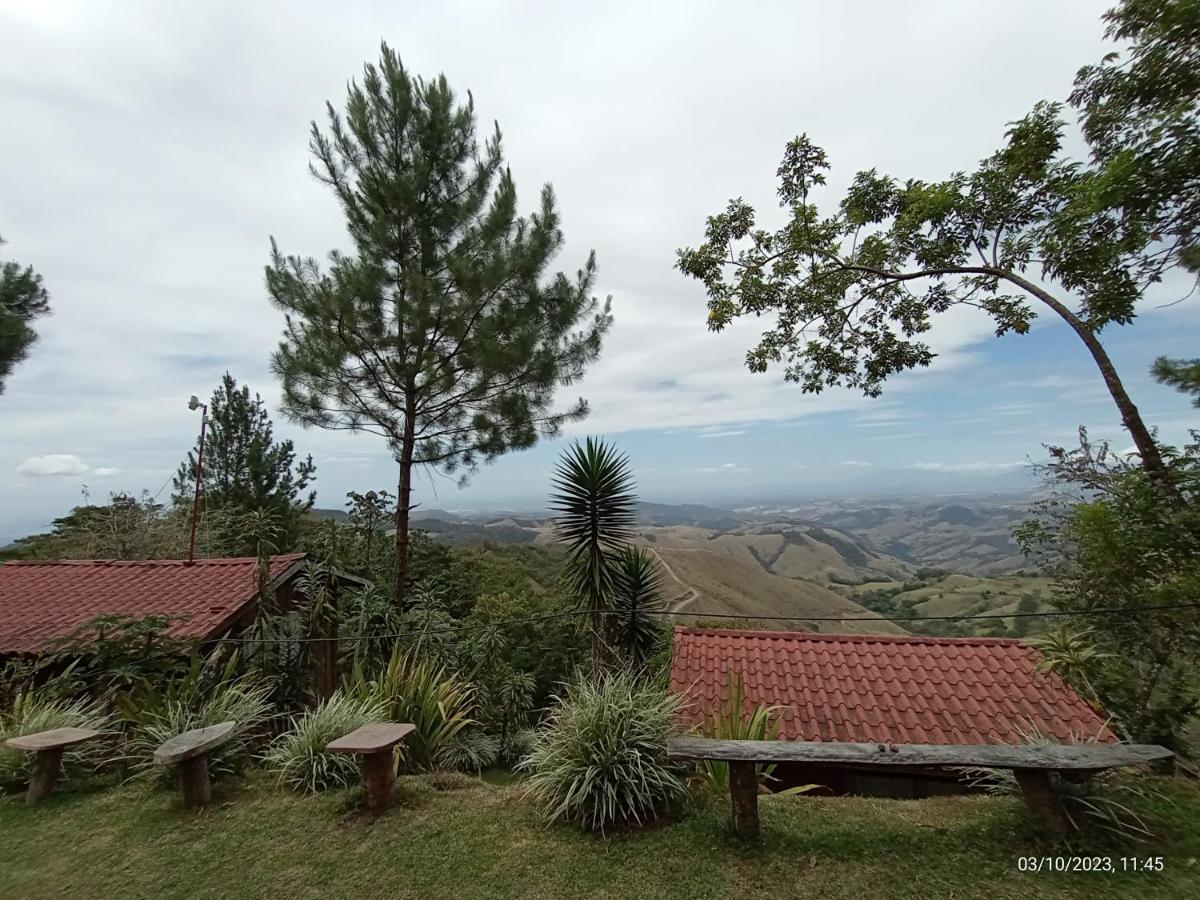 Cabanas Don Camilo Albergue De Montana Cabecera de Canas Buitenkant foto